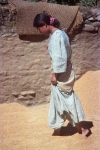 1997 - kathmandu - sušení rýže